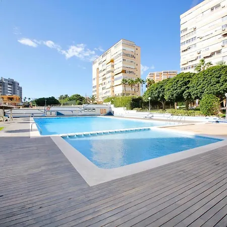 In Front Of The Sea With Ac And Pool