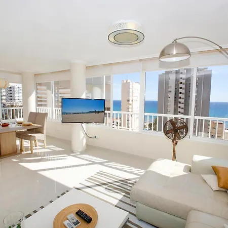 In Front Of The Sea With Ac And Pool Apartment